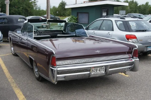 1964-Lincoln-Continental-American Beast Car