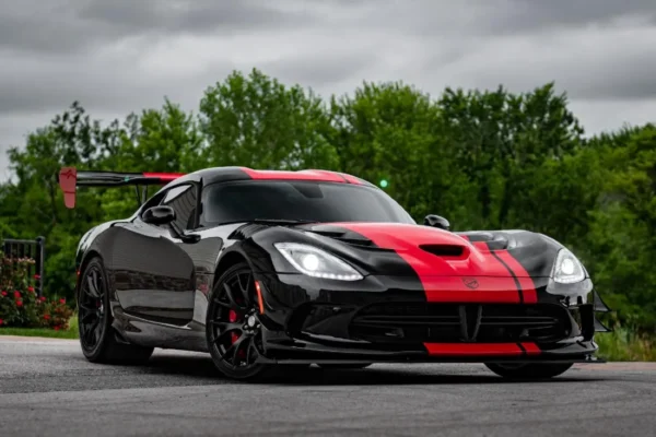 2017-Dodge-Viper-ACR-128