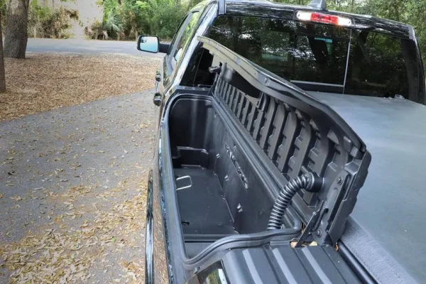 2024-ram-1500-storage-