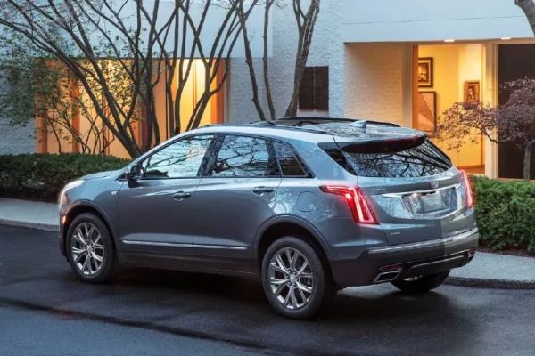 2024 cadillac xt5 rear angle view 2024-cadillac-xt5-rear-angle-view