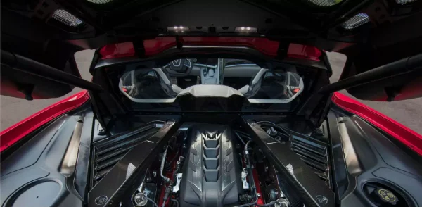 2020-Chevrolet-Corvette-Stingray-Engine