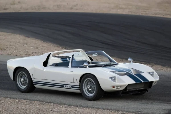 1965 Ford GT40 Roadster Prototype