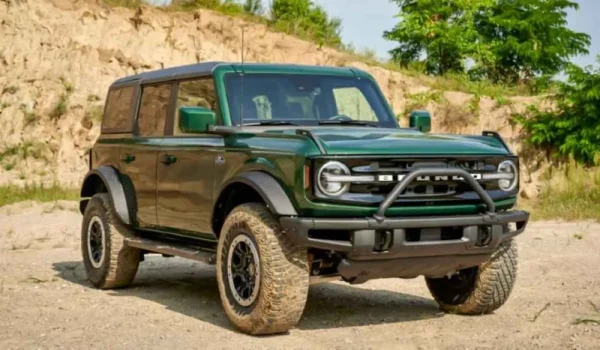 2024 Ford Bronco 2024-Ford-Bronco..
