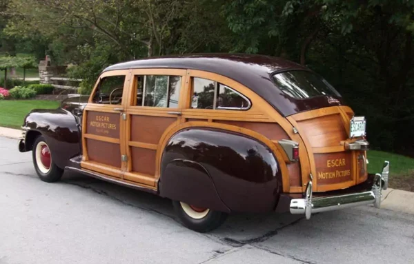 1942 Chrysler Town & Country Car