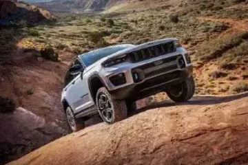 4xe Plug In Hybrid 2023 Grand Cherokee Trailhawk 4xe_Plug_In_Hybrid_2023_Grand_Cherokee_Trailhawk