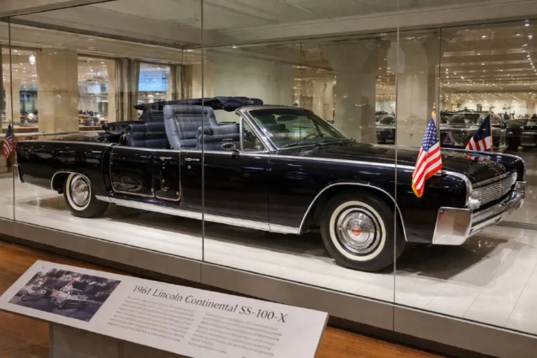 jfk lincoln continental ss100x assassination car henry ford museum dearborn The 1961 Lincoln Continental SS-100-X presidential limousine used by President John F. Kennedy on November 22 1963 in Dallas Texas now permanently displayed at the Henry Ford Museum in Dearborn Michigan repainted black after the assassination with the hydraulic seat elevation mechanism and secure communications equipment still visible