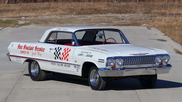 1963 Chevrolet Impala Z11.